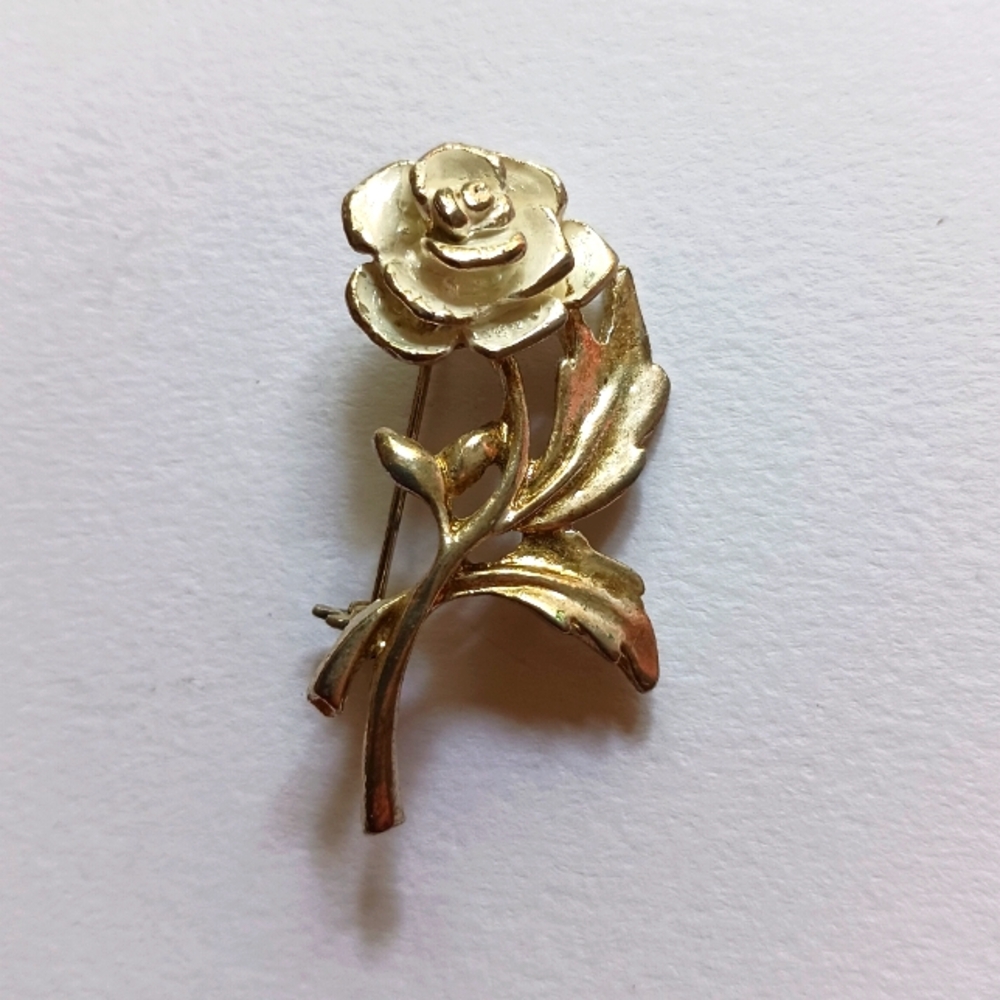 Vintage Rose Brooch Pin Silver Tone And White Enamel